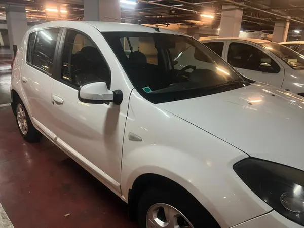 رنو، ساندرو