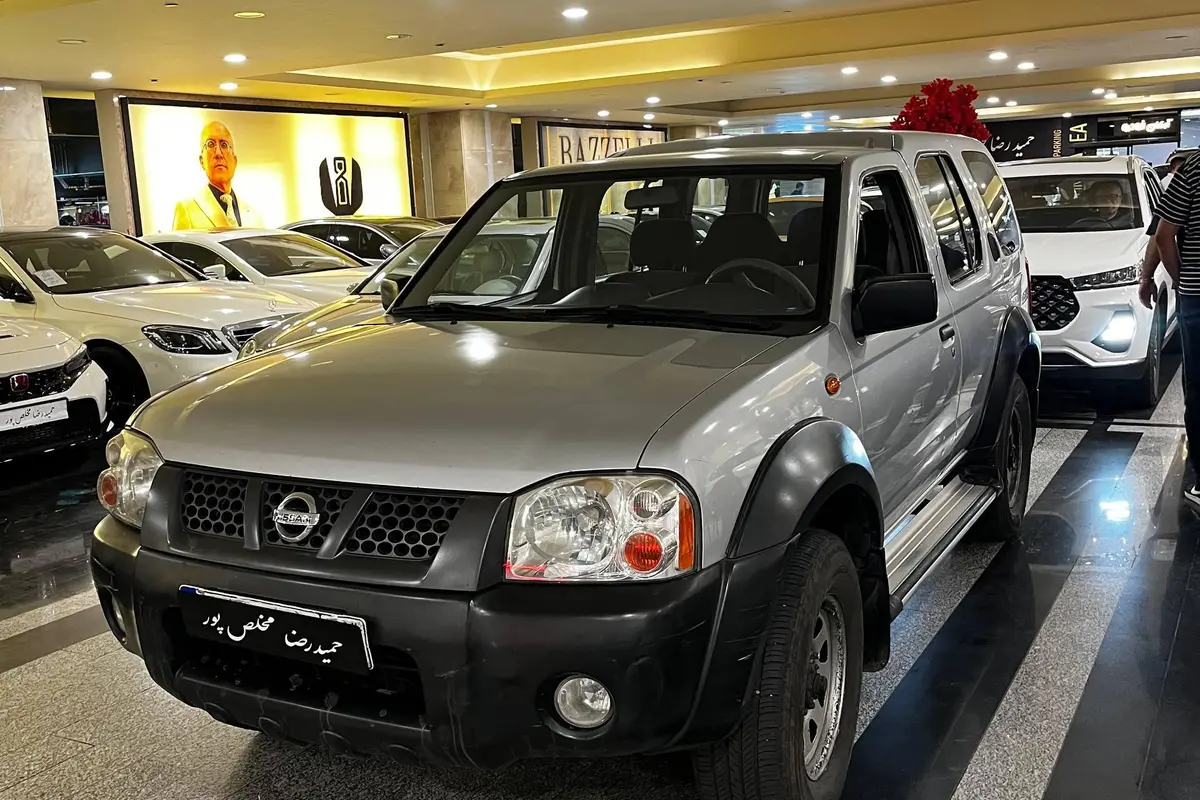 نیسان،  رونیز