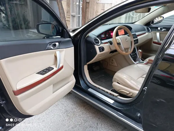 ام جی  550