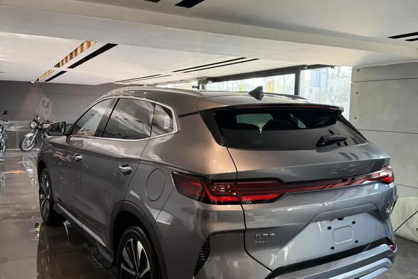 بی وای دی، سانگ پلاس DMi