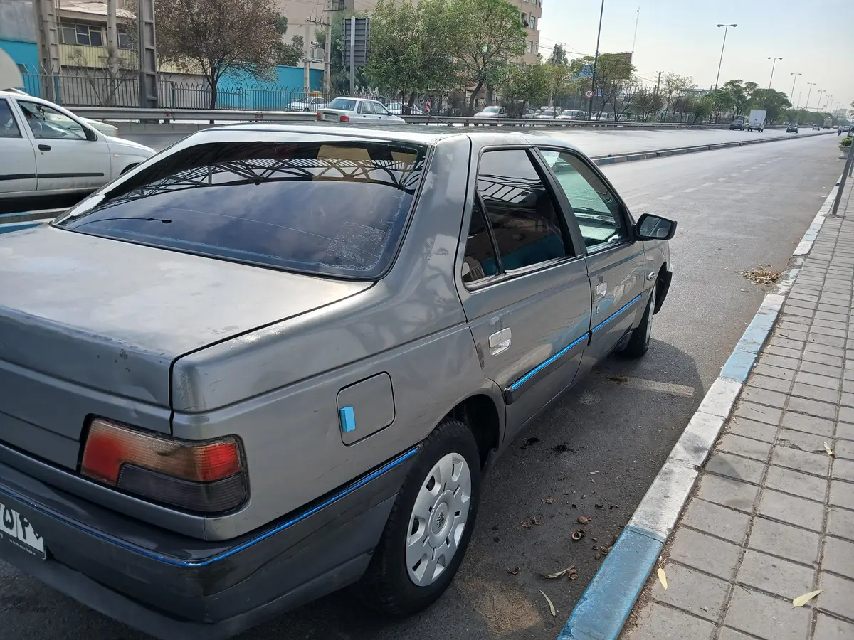 پژو،  405