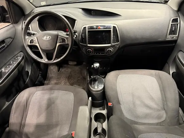 هیوندای، i20