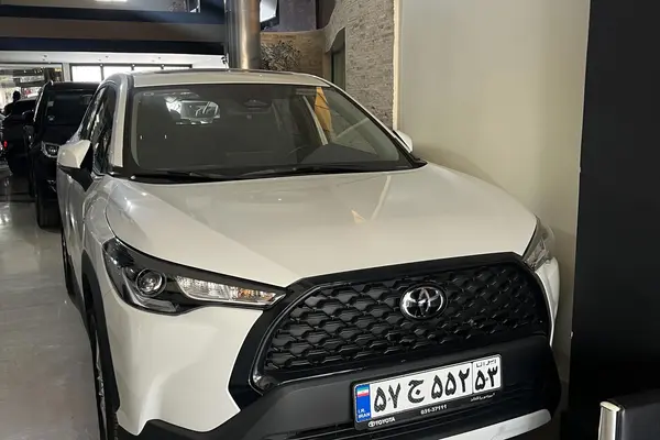 تویوتا، کرولا کراس هیبرید