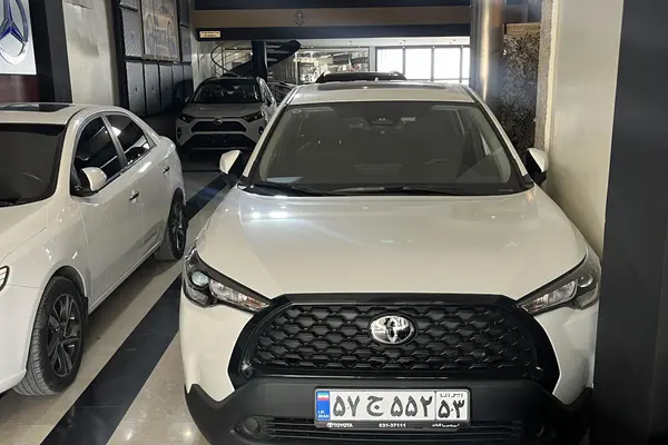 تویوتا، کرولا کراس هیبرید