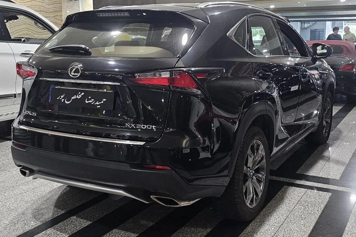 لکسوس  NX