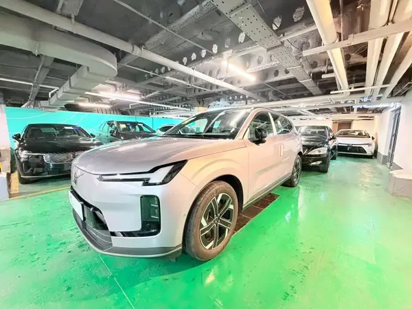 ولوو  XC70