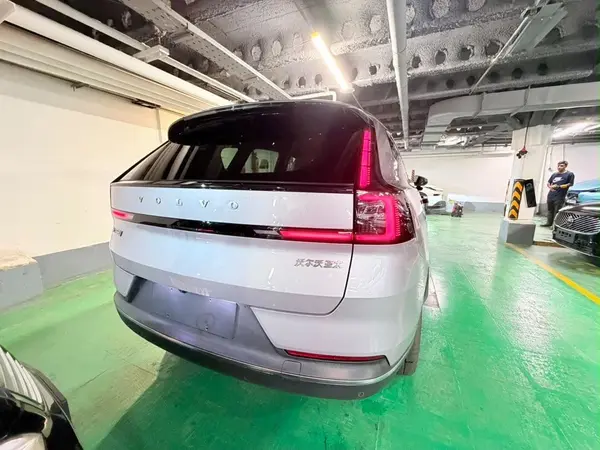 ولوو  XC70