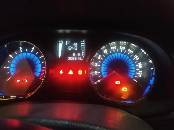 تارا، اتوماتیک V4