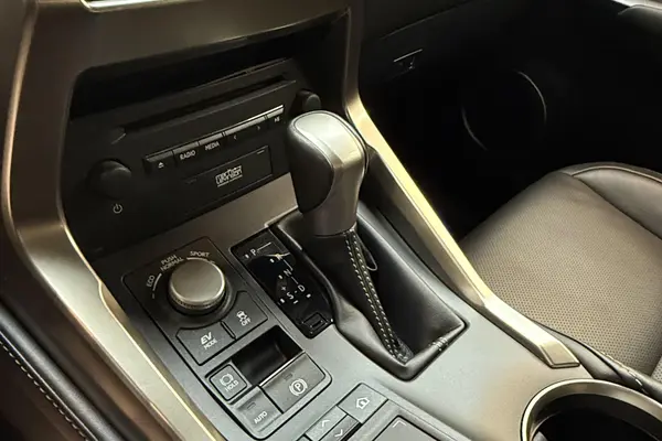 لکسوس، NX هیبرید