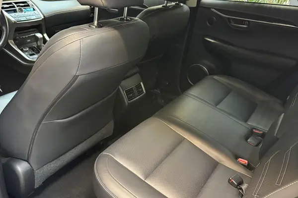 لکسوس، NX هیبرید