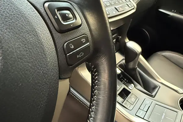 لکسوس، NX هیبرید