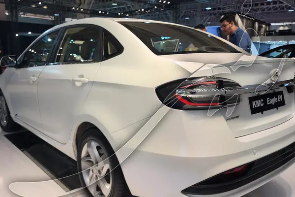 پیش فروش کی ام سی، ایگل