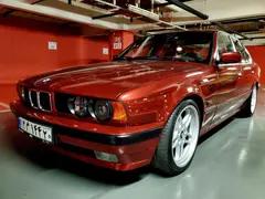 ب ام و، سری 5 سدان