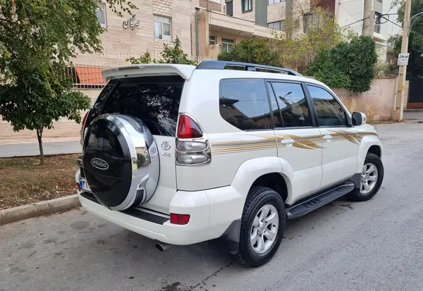 تویوتا، پرادو  چهار در