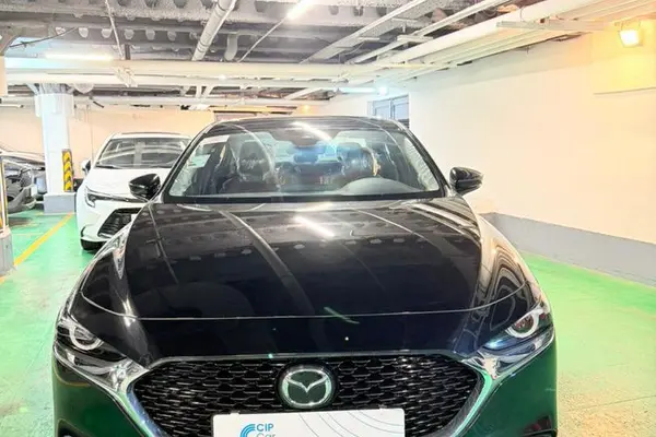 مزدا، 3 وارداتی