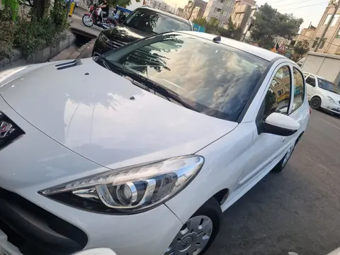 پژو، 207