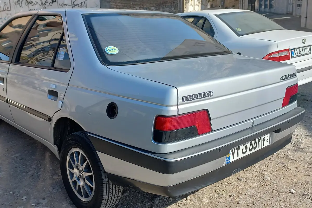 پژو،  405
