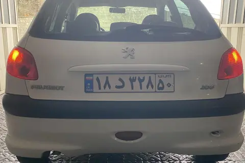پژو، 206