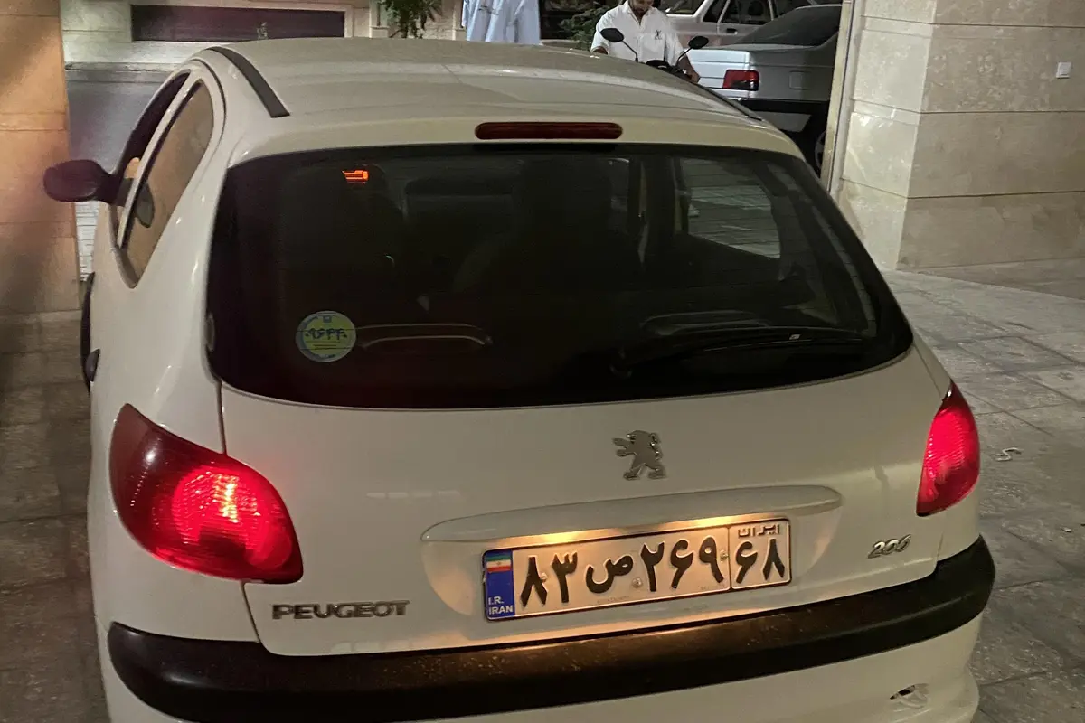 پژو،  206