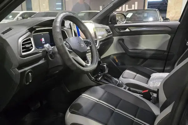 فولکس، تی راک