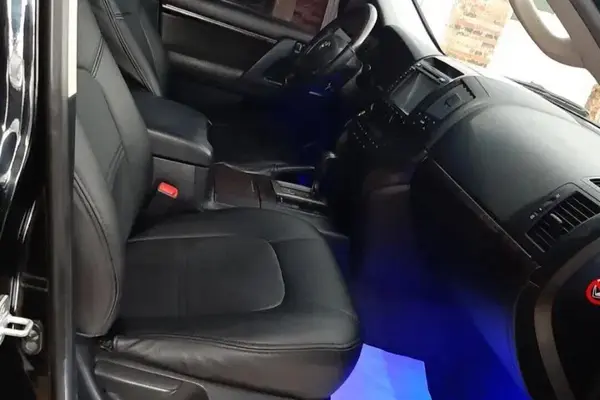 تویوتا، لندکروز چهار در