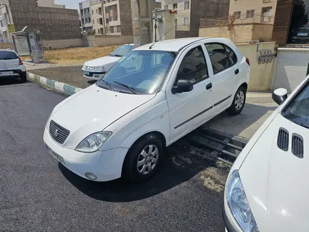 تیبا، هاچ بک