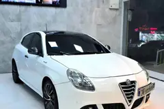 آلفارومئو، جولیتا