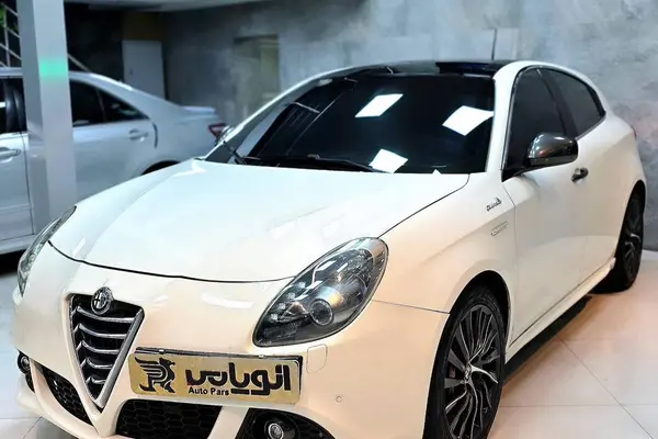 آلفارومئو، جولیتا