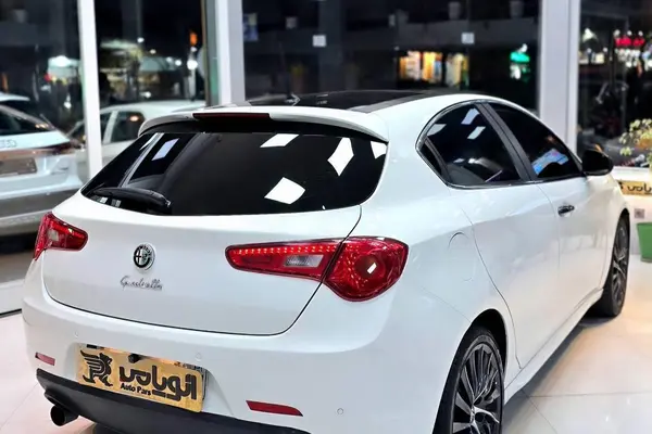 آلفارومئو، جولیتا