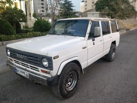 نیسان، پاترول چهار در