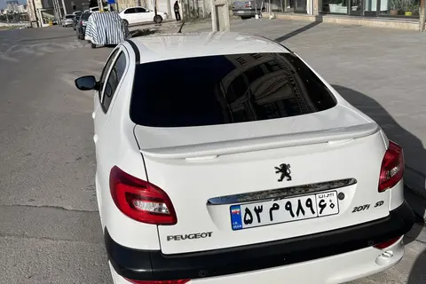 پژو، 207 صندوقدار