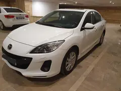 مزدا، 3 نیو صندوق دار