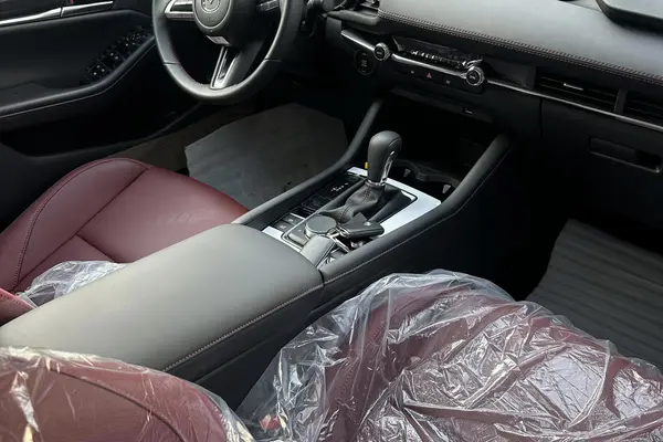 مزدا، 3 وارداتی