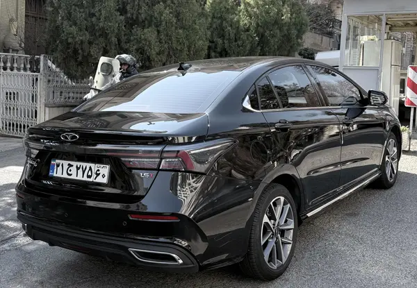 فونیکس، آریزو 6 پرو