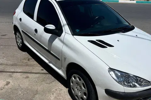 پژو، 206