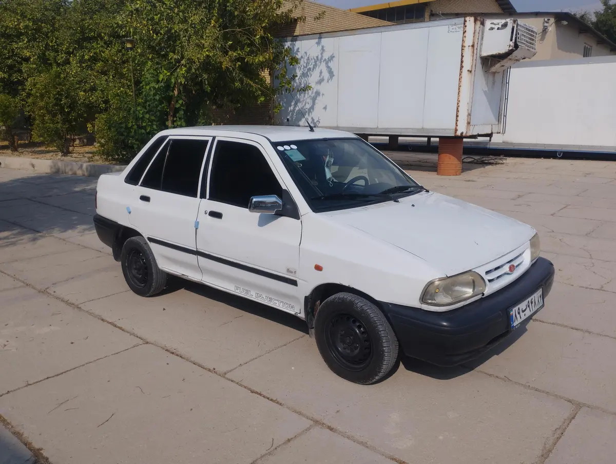 پراید،  صندوق دار