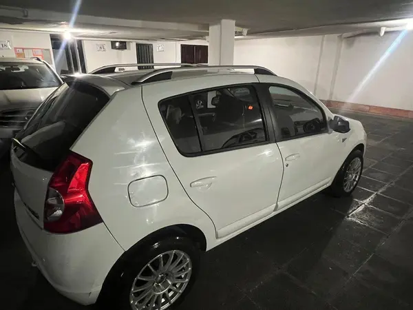 رنو، ساندرو