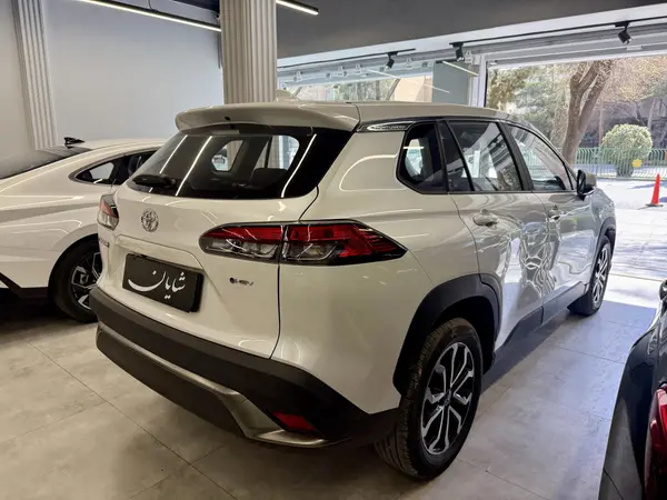 تویوتا، فرانت لندر هیبرید