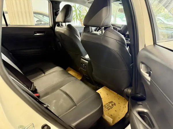 تویوتا، فرانت لندر هیبرید