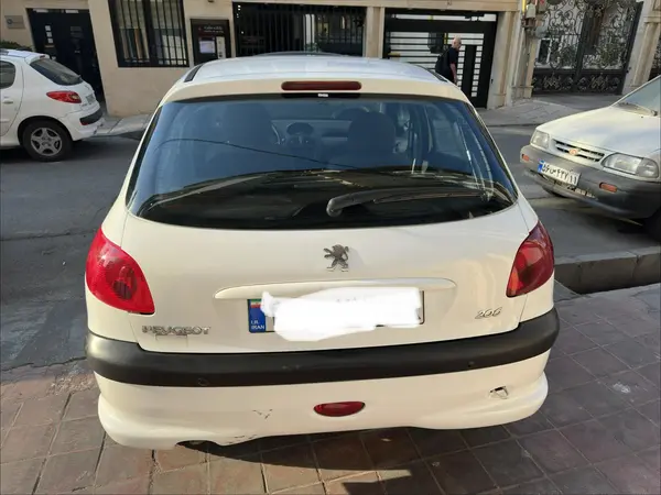 پژو  206