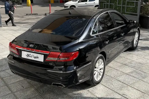 هیوندای، آزرا (گرنجور)