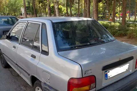 پراید، صندوق دار