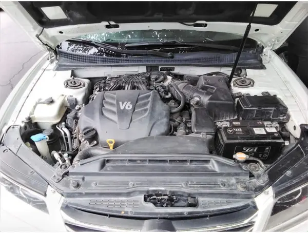 هیوندای، آزرا (گرنجور)