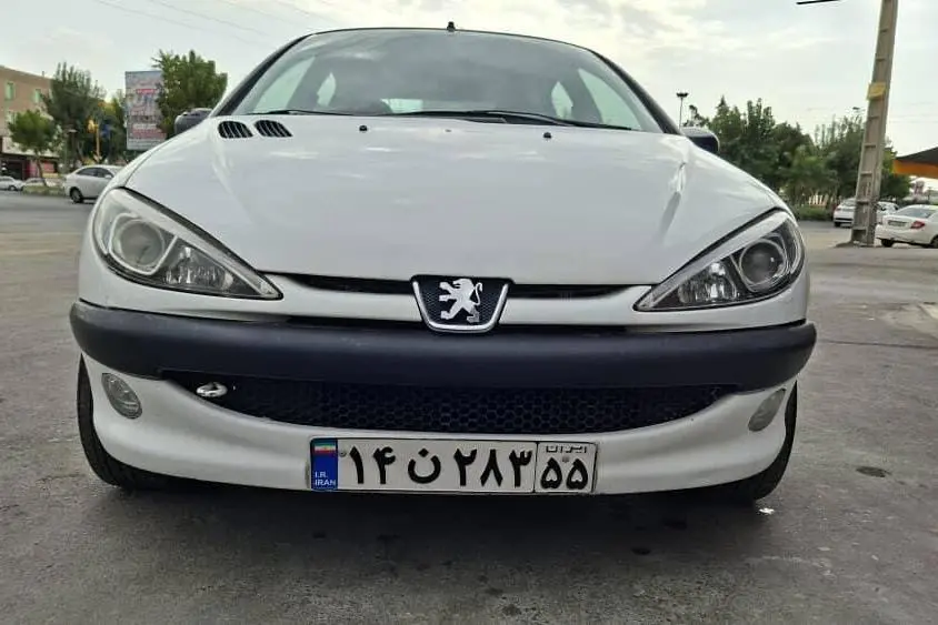 پژو،  206