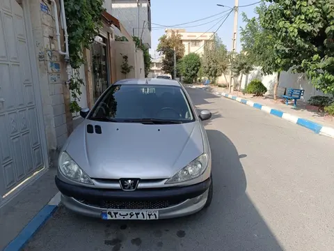 پژو، 206