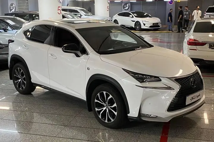 لکسوس  NX