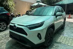 تویوتا، راوفور هیبرید