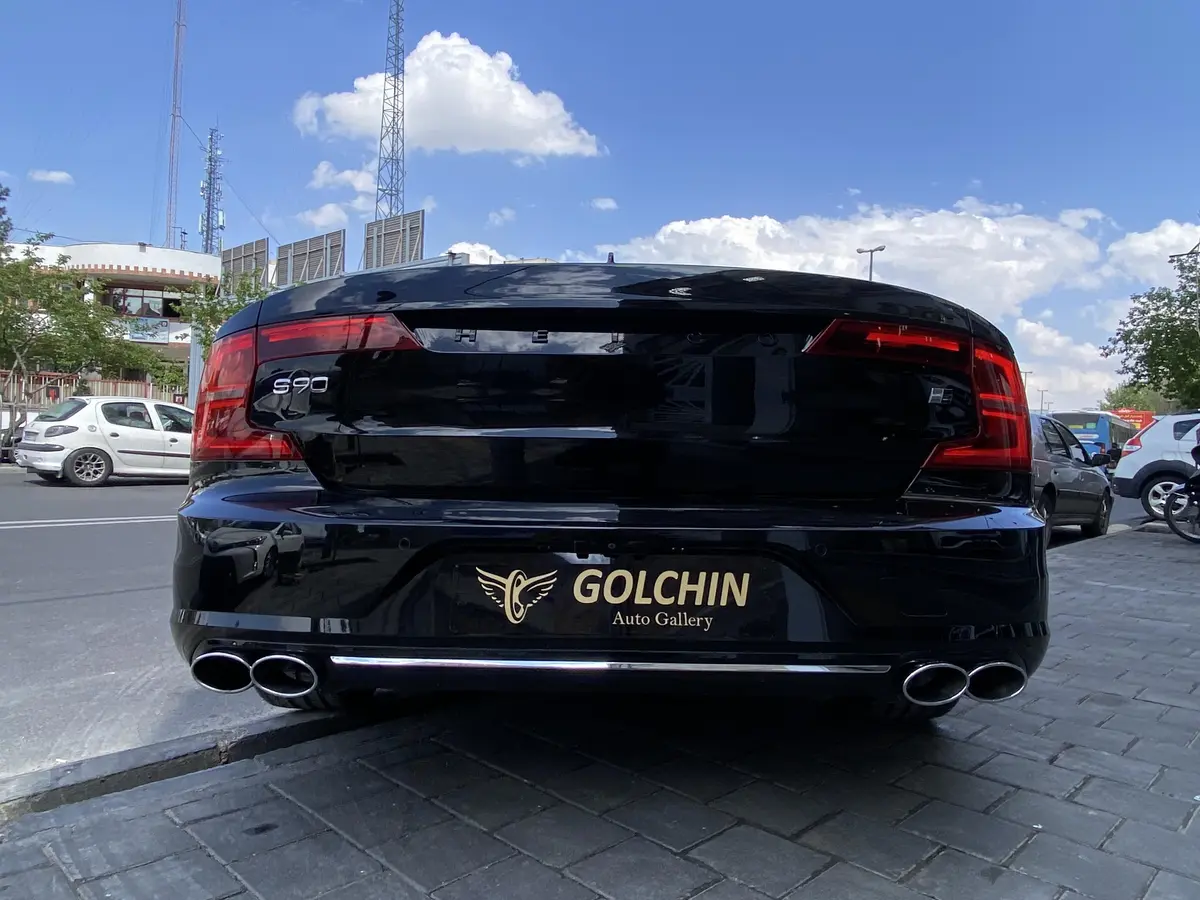 ولوو،  S90