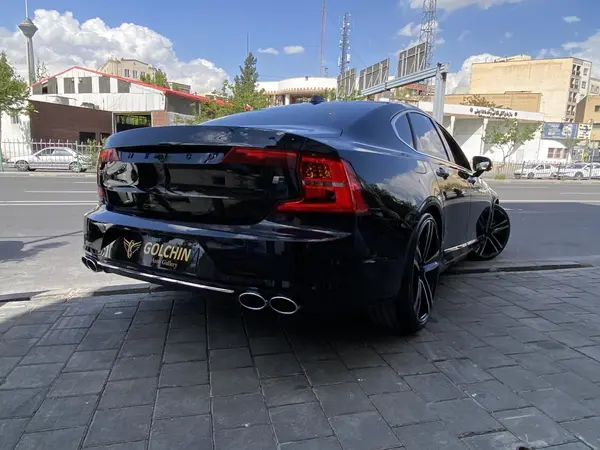 ولوو  S90