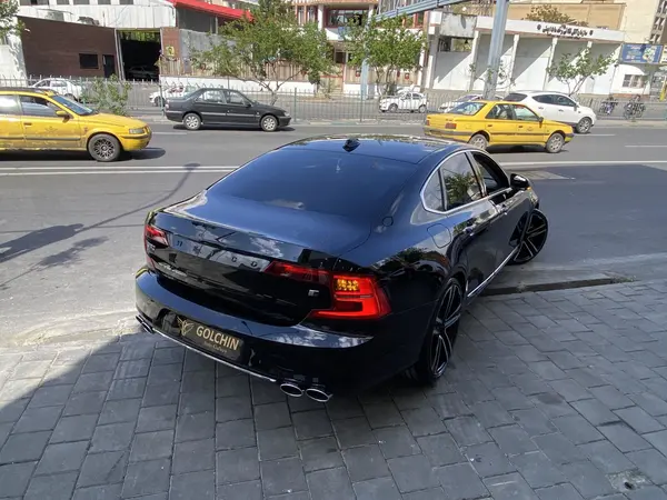 ولوو  S90
